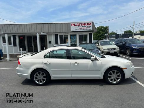 Used 2009 Mercury Milan Premier FWD image 2