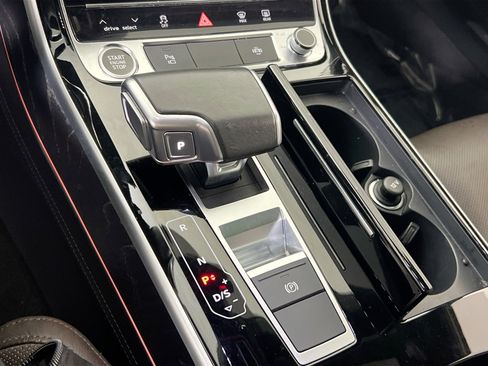 Used 2021 Audi A8 L 3.0T w/ Executive Plus Package image 17