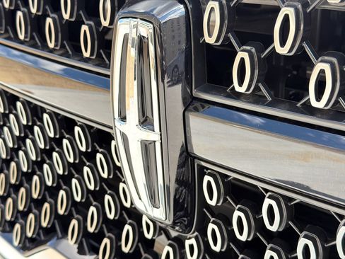 New 2026 Lincoln Navigator Reserve AWD/4WD image 15