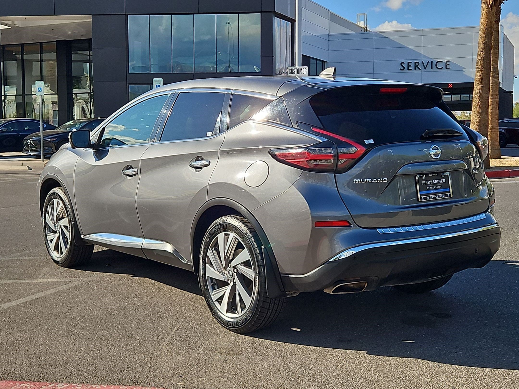 Used 2021 Nissan Murano SL w/ SL Moonroof Package FWD image 3