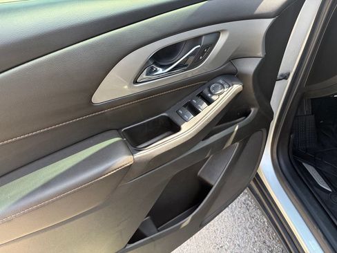 Used 2020 Chevrolet Traverse LS w/ LPO, Floor Liner Package FWD image 13
