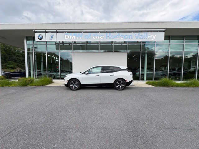 Certified 2024 BMW iX xDrive50 w/ Sport Package AWD/4WD image 1