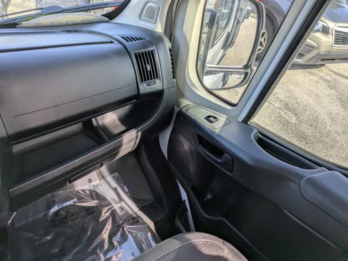 Used 2021 RAM ProMaster 2500 image 18