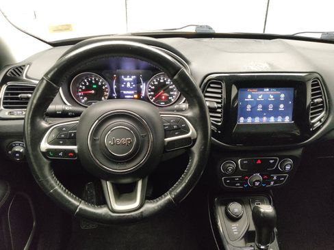 Used 2019 Jeep Compass Latitude AWD/4WD image 22