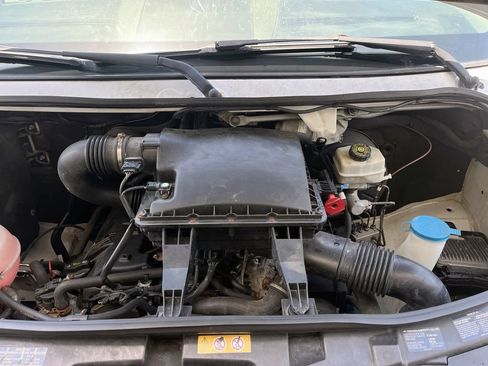 Used 2015 Mercedes-Benz Sprinter 2500 image 25