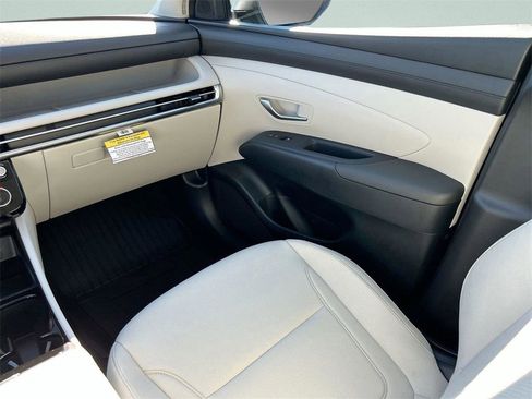 New 2026 Hyundai Tucson SEL image 15