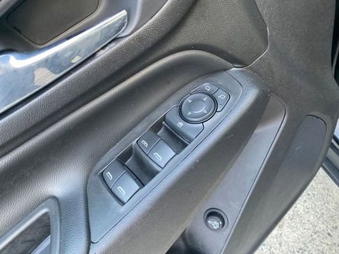 Used 2020 Chevrolet Equinox LT image 17