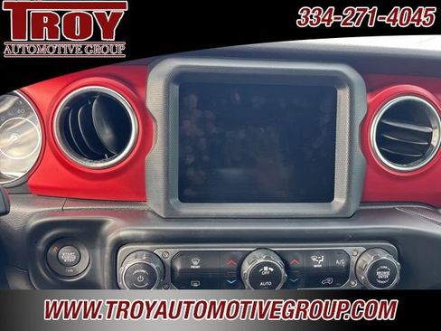 Used 2021 Jeep Wrangler Unlimited Rubicon AWD/4WD image 16