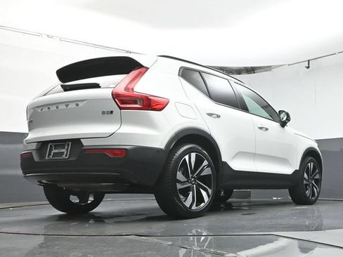 Used 2025 Volvo XC40 B5 Ultra AWD/4WD image 39