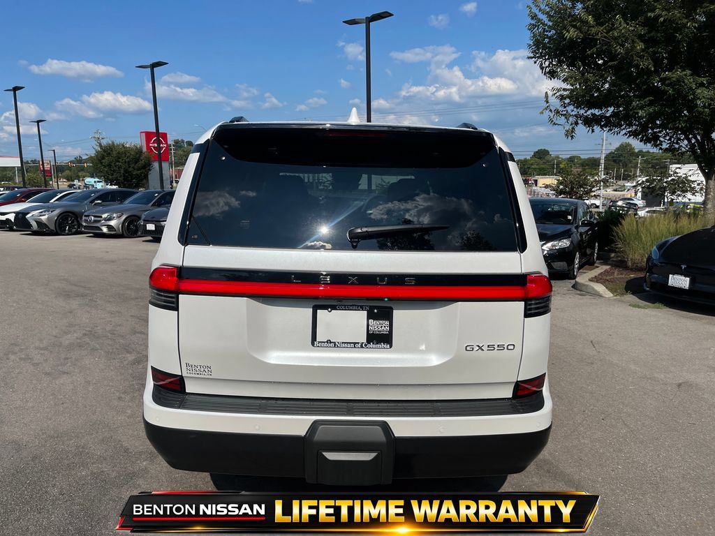 Used 2026 Lexus GX 550 w/ Accessory Package (2T) AWD/4WD image 8
