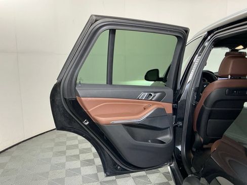 Certified 2023 BMW X5 xDrive40i w/ Luxury Seating Package AWD/4WD image 24