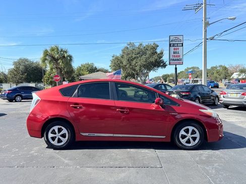 Used 2013 Toyota Prius image 3