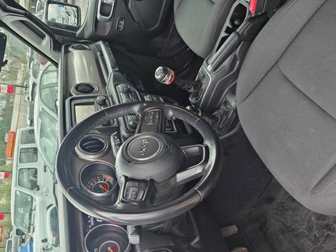 Used 2020 Jeep Wrangler Unlimited Sport S image 11