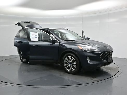 Used 2022 Ford Escape SEL image 32