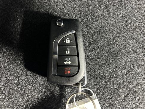Used 2023 Toyota Corolla LE FWD image 28