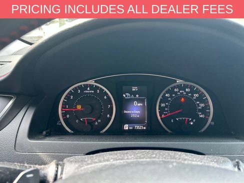 Used 2015 Toyota Camry SE FWD image 11