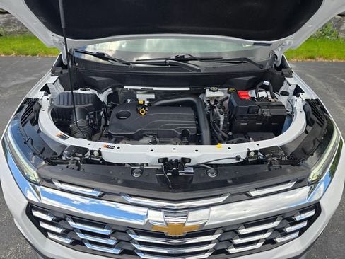 Used 2025 Chevrolet Equinox LT AWD/4WD image 27