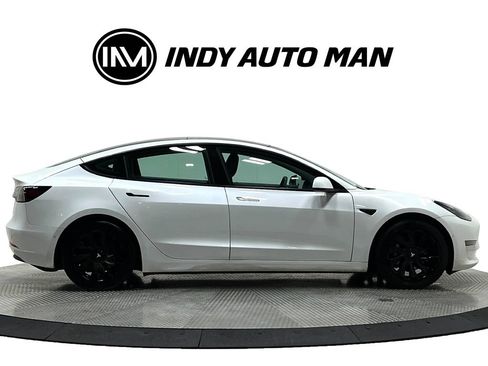 Used 2021 Tesla Model 3 Standard Range Plus RWD image 3