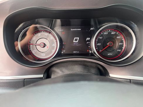 Used 2022 Dodge Charger SXT RWD image 16