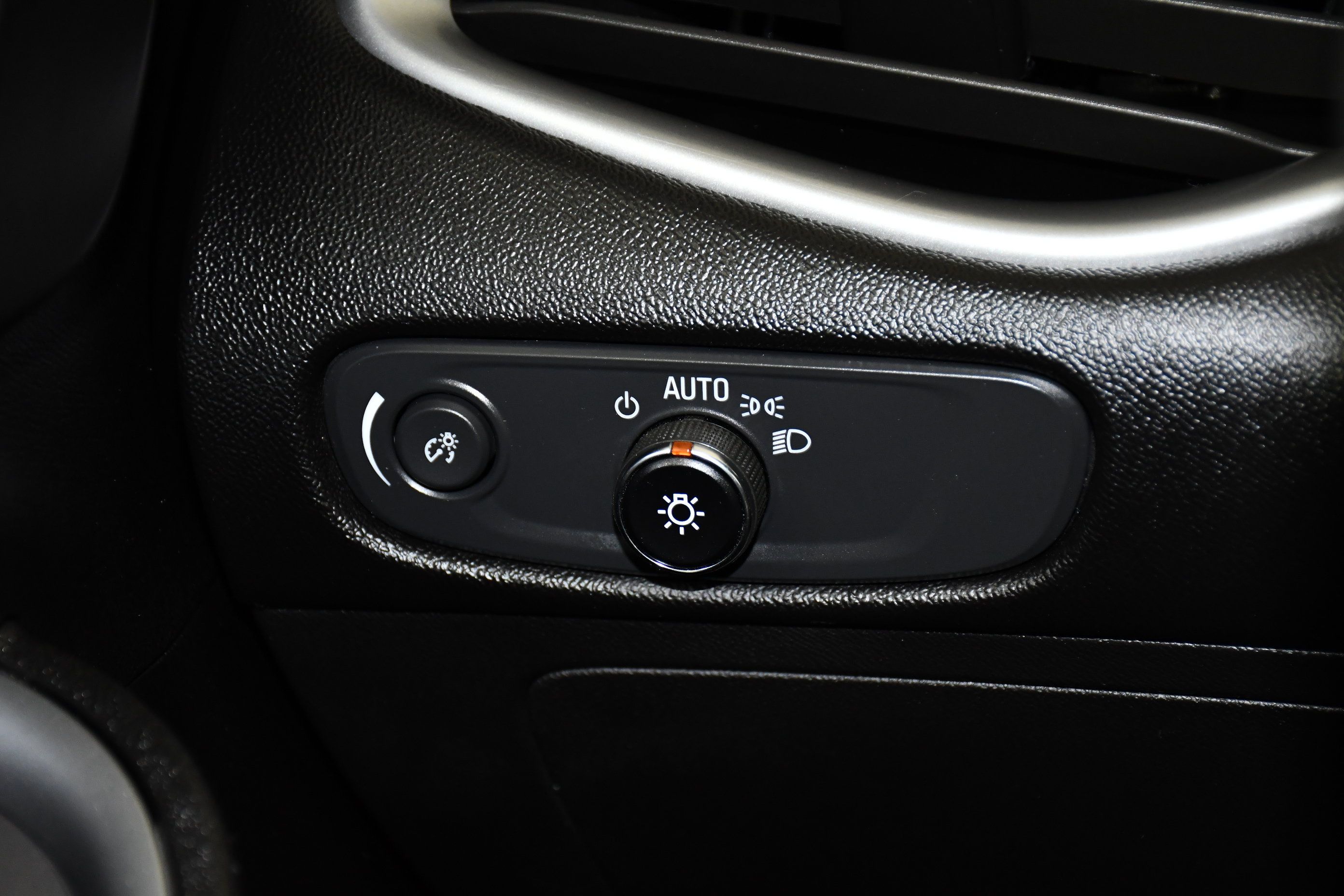 Used 2024 Chevrolet Malibu LT FWD image 35