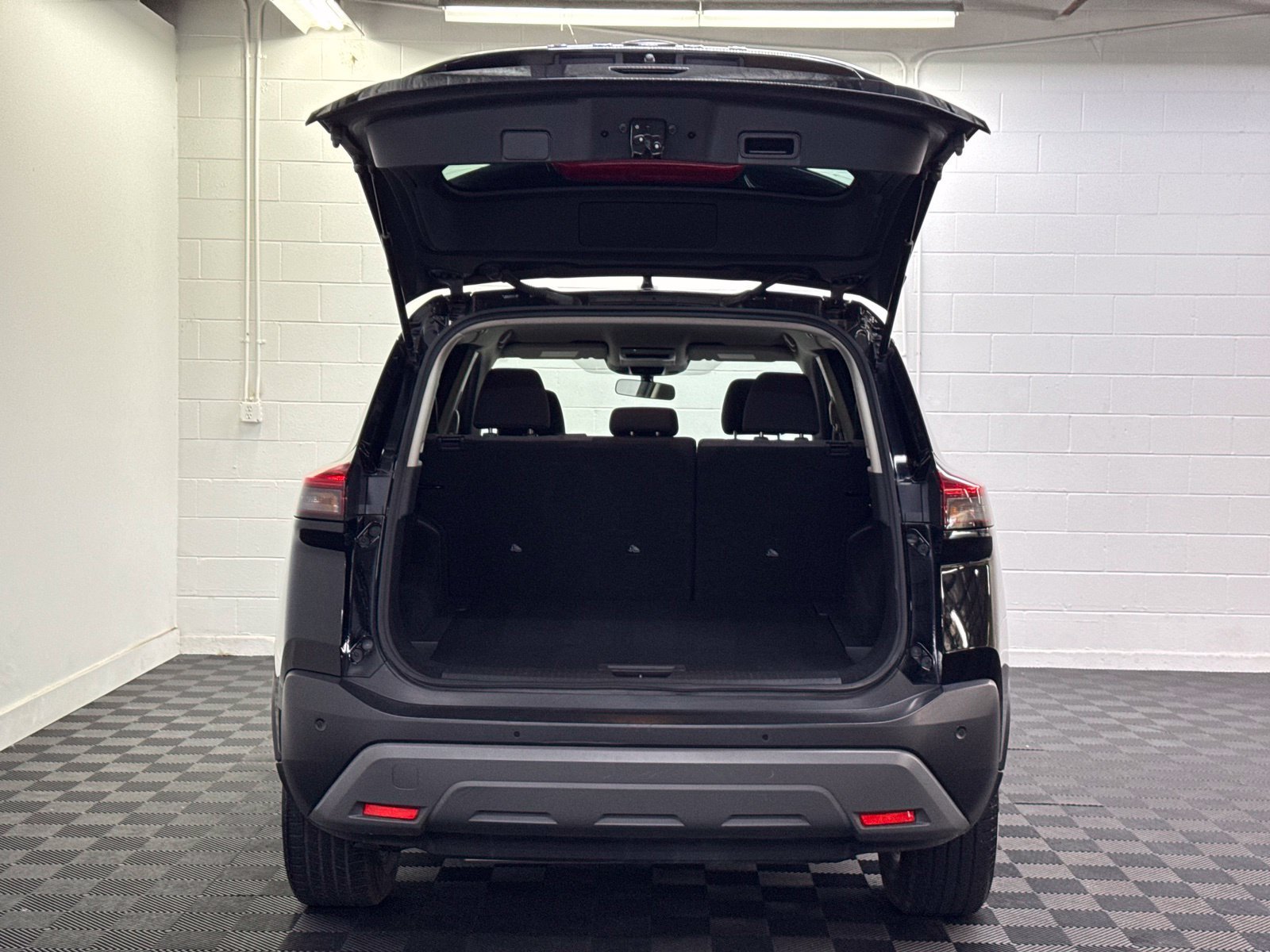 Certified 2023 Nissan Rogue SV AWD/4WD image 37