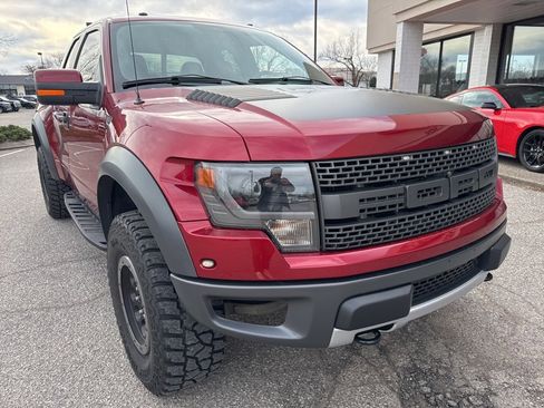 Used 2014 Ford F150 Raptor w/ Equipment Group 801A Luxury image 32