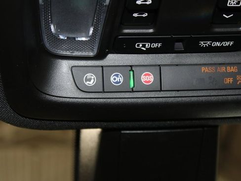 New 2025 Cadillac XT6 Luxury image 26