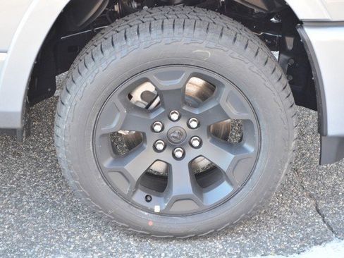 New 2026 RAM 1500 4x4 Crew Cab image 10