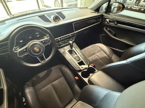 Used 2020 Porsche Macan AWD/4WD image 17