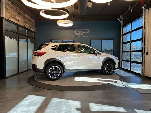 Used 2023 Subaru Crosstrek 2.0i Premium AWD/4WD image 3