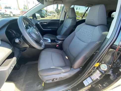 Certified 2023 Toyota RAV4 XLE w/ XLE Grade Weather Package AWD/4WD image 11
