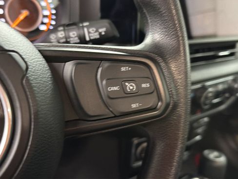Used 2025 Jeep Wrangler Unlimited Sport AWD/4WD image 22