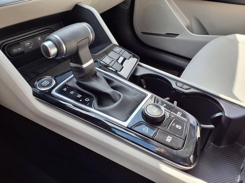 Certified 2025 Kia Sportage EX FWD image 20