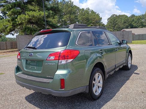 Used 2013 Subaru Outback 2.5i Premium AWD/4WD image 5