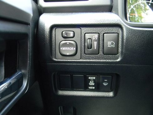 Used 2022 Toyota 4Runner SR5 Premium w/ Moonroof Package AWD/4WD image 15