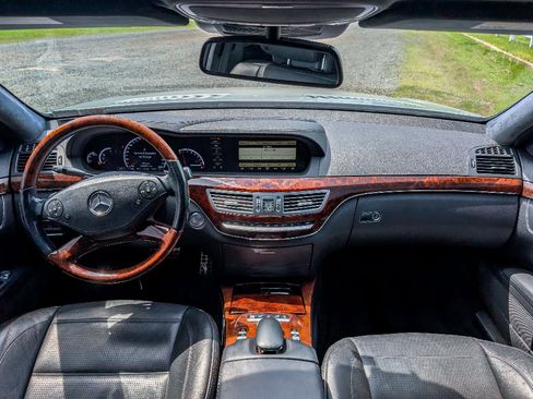 Used 2010 Mercedes-Benz S 63 AMG image 27