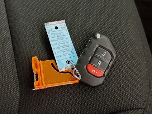 Used 2022 Jeep Gladiator Willys image 32