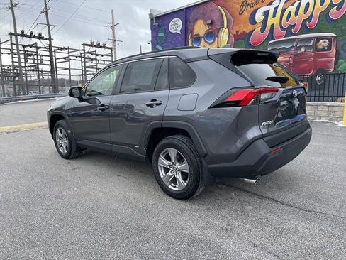 Certified 2022 Toyota RAV4 LE image 3