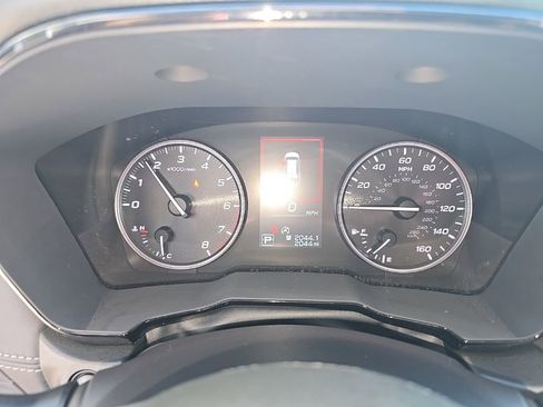 Used 2025 Subaru Outback Premium image 11