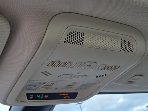 Used 2022 Cadillac XT5 Premium Luxury image 30