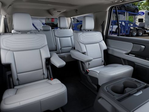 New 2027 Ford Expedition Max Platinum w/ Platinum Ultimate Package AWD/4WD image 11