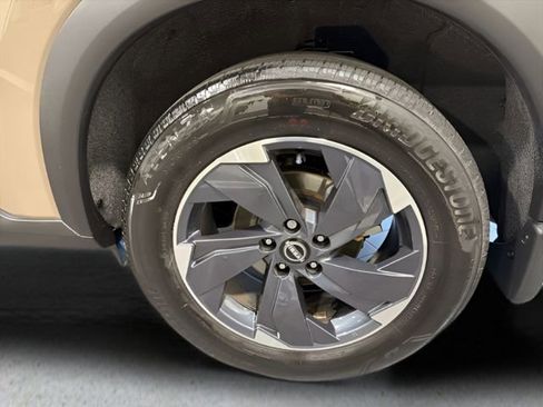 Used 2024 Nissan Rogue SV image 37