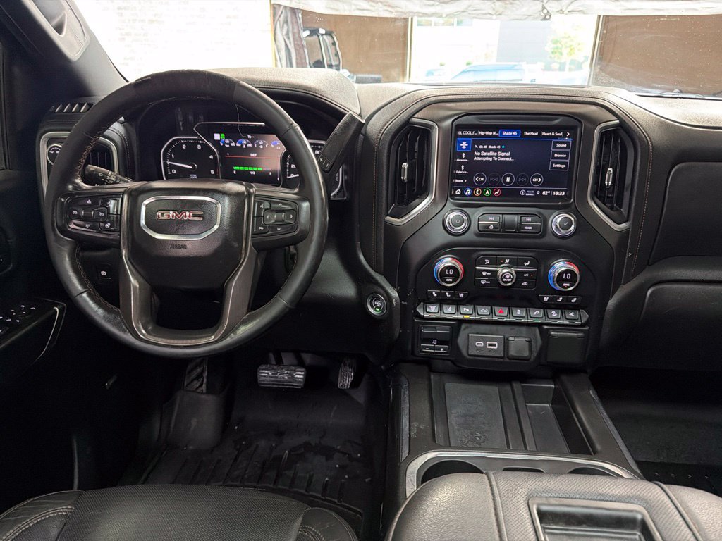 Used 2021 GMC Sierra 2500 AT4 w/ AT4 Premium Plus Package AWD/4WD image 16