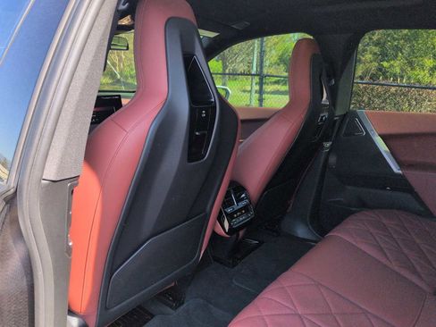 Used 2025 BMW iX M60 AWD/4WD image 18