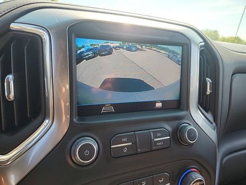 Used 2022 Chevrolet Silverado 1500 RST w/ Z71 Off-Road Package AWD/4WD image 22