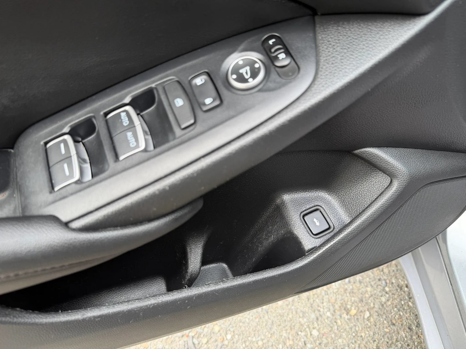 Used 2019 Honda Accord Hybrid image 38