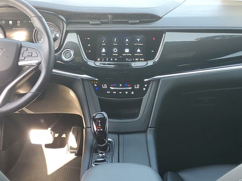 Used 2025 Cadillac XT6 Sport w/ LPO, Red Accent Package AWD/4WD image 19
