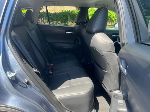 Used 2025 Toyota Corolla Cross XLE FWD image 27