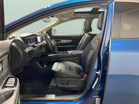 Certified 2025 Nissan Murano SL w/ Cargo Package AWD/4WD image 11