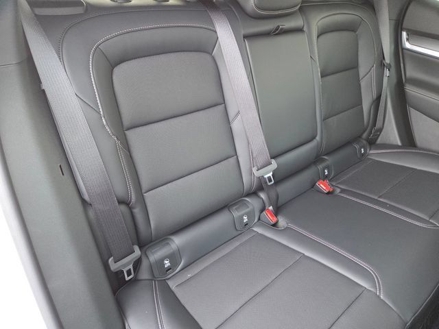 New 2027 GMC Terrain Elevation w/ Elevation Premium Package FWD image 21